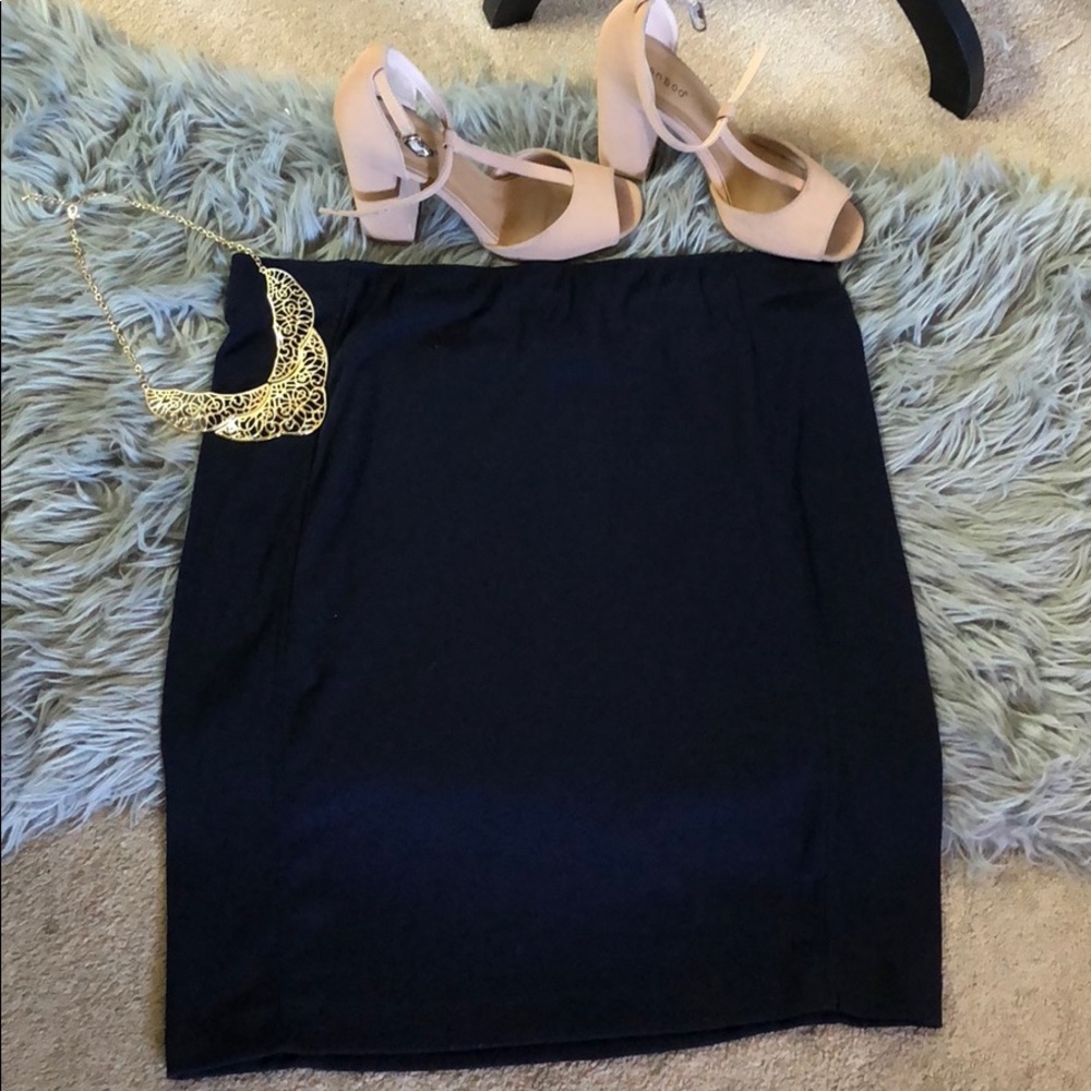 ❗️5 for $25❗️Sociology navy blue stretch skirt
